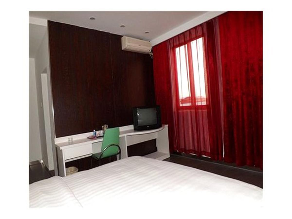 V8 Hotel Xilang Subway Branch Γκουανγκζού Εξωτερικό φωτογραφία